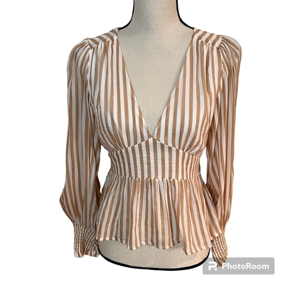 NWT Auguste Tour Sonnet Almond Top Sz-10
